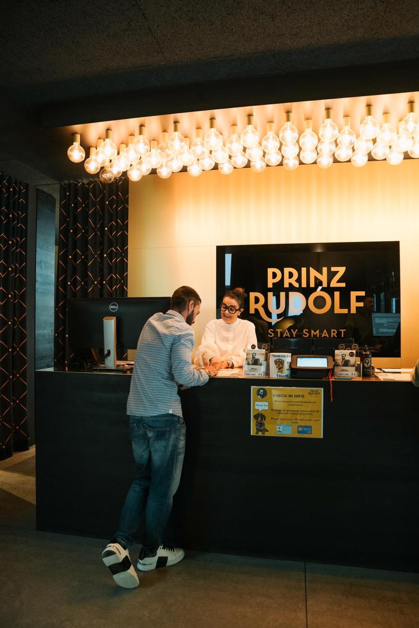 Prinz Rudolf Smart Hotel Merano Esterno foto