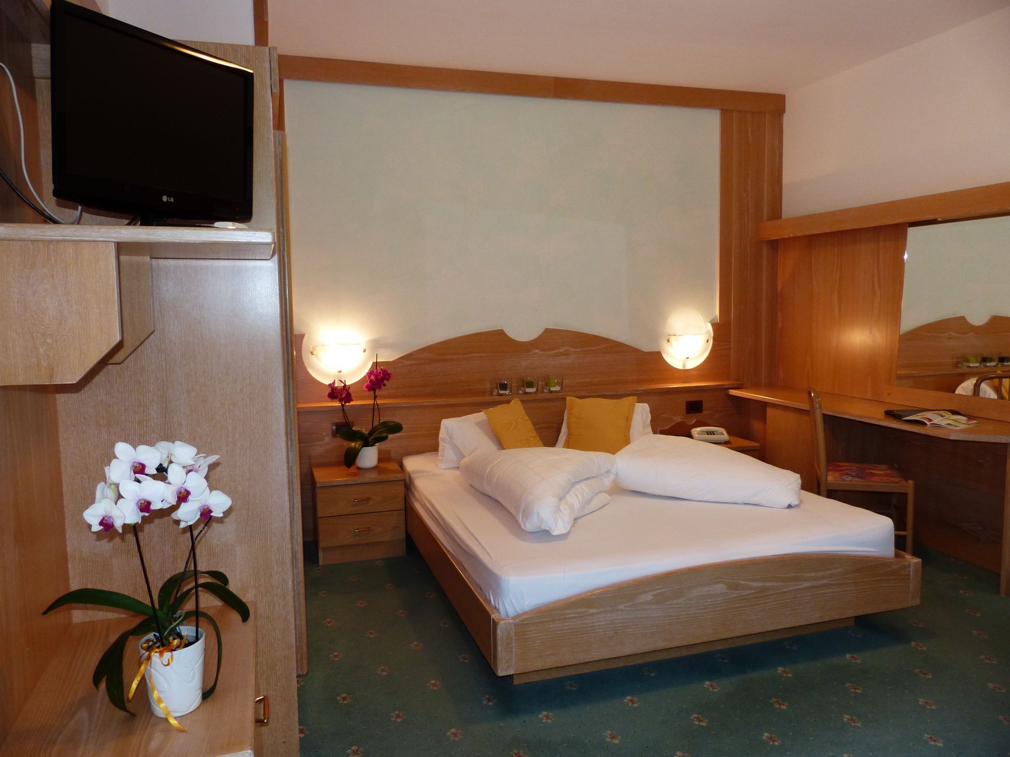 Prinz Rudolf Smart Hotel Merano Esterno foto